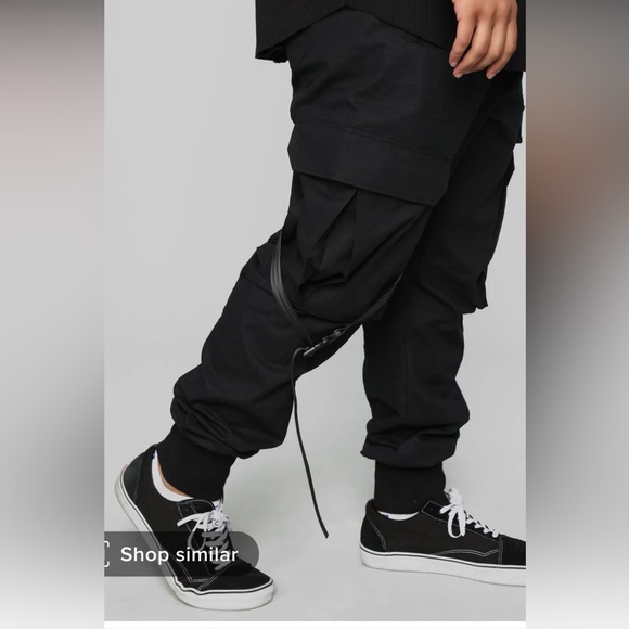 Fashion nova men’s cargo pants - Picture 2 of 3